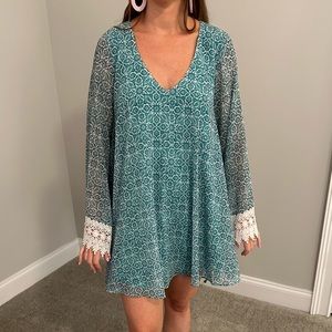 Show Me Your Mum Revolve Teal
Portabella Lace Trim Babydoll Dress SMALL